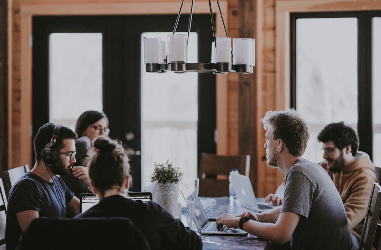 Amazon sellers learning growth workflows in a SellerCrush Academy session